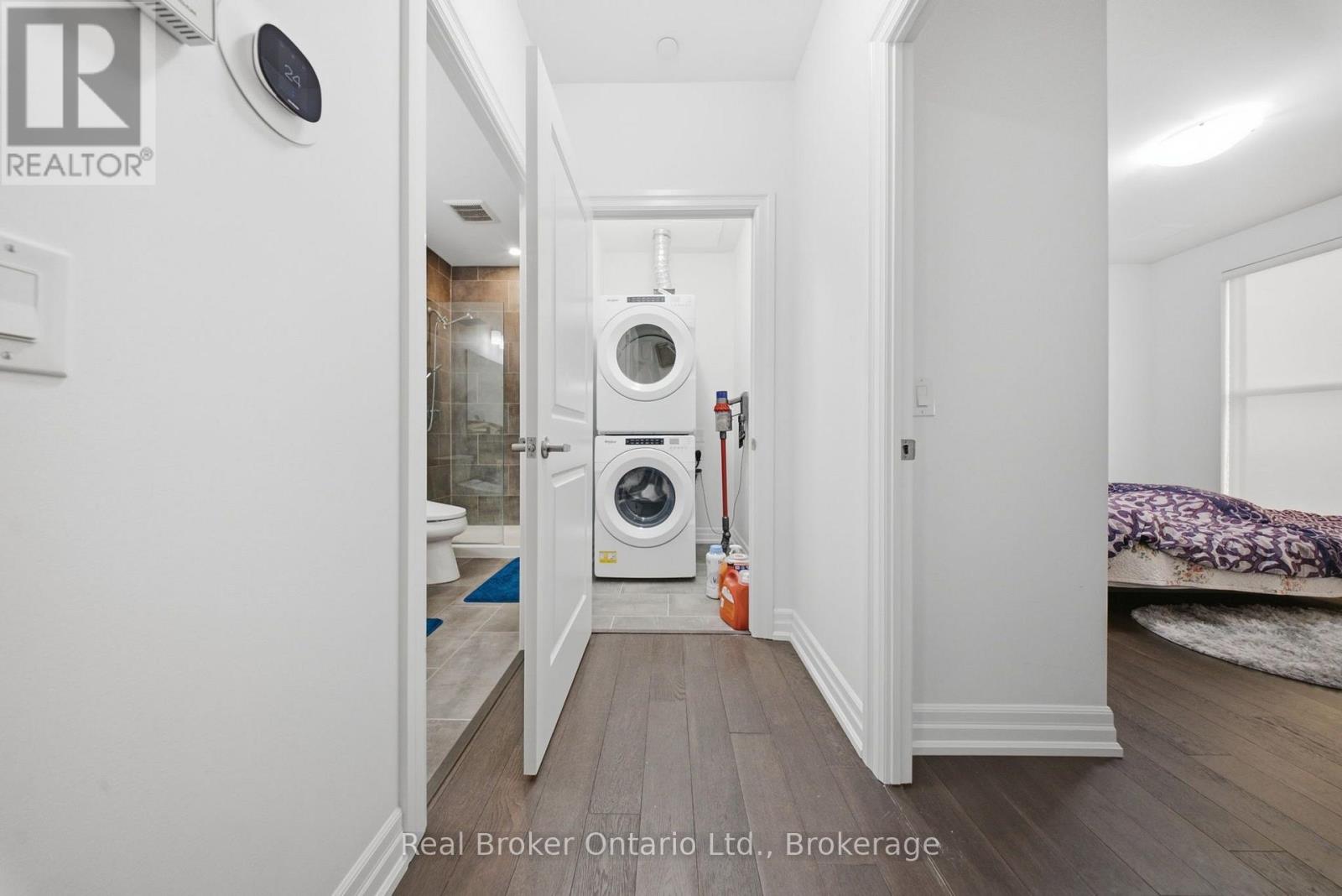 #705 1878 GORDON STREET - 20