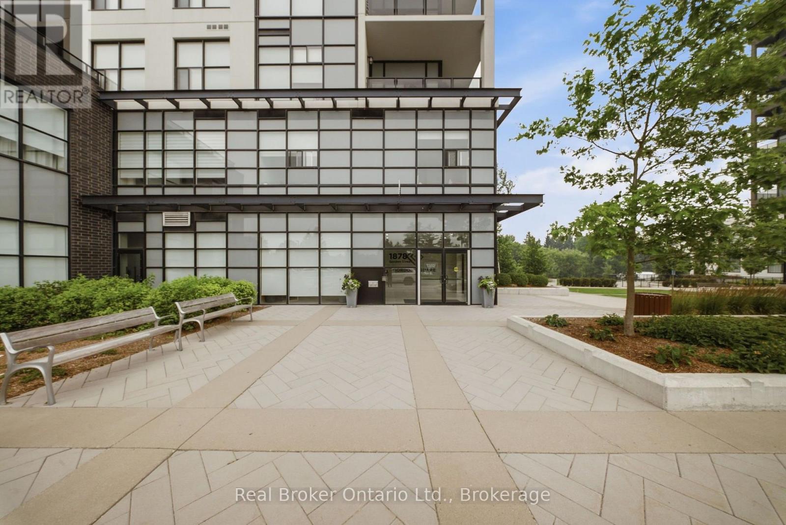 #705 1878 GORDON STREET - Image 5