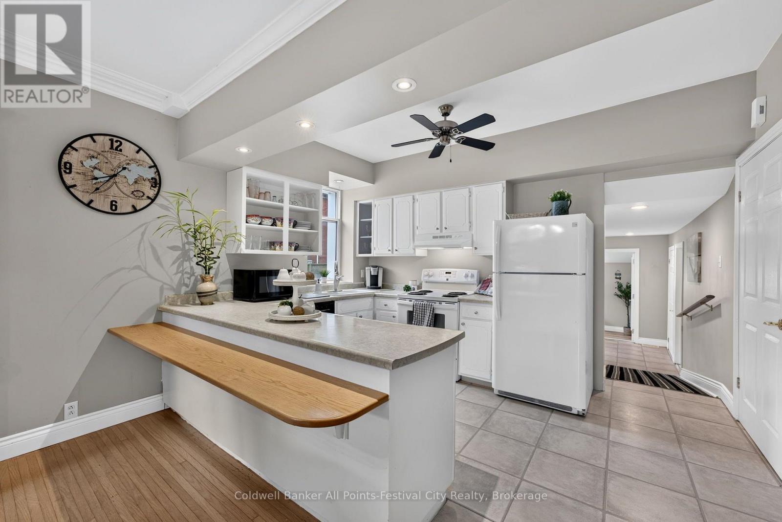85 CAMBRIA ROAD N - 14