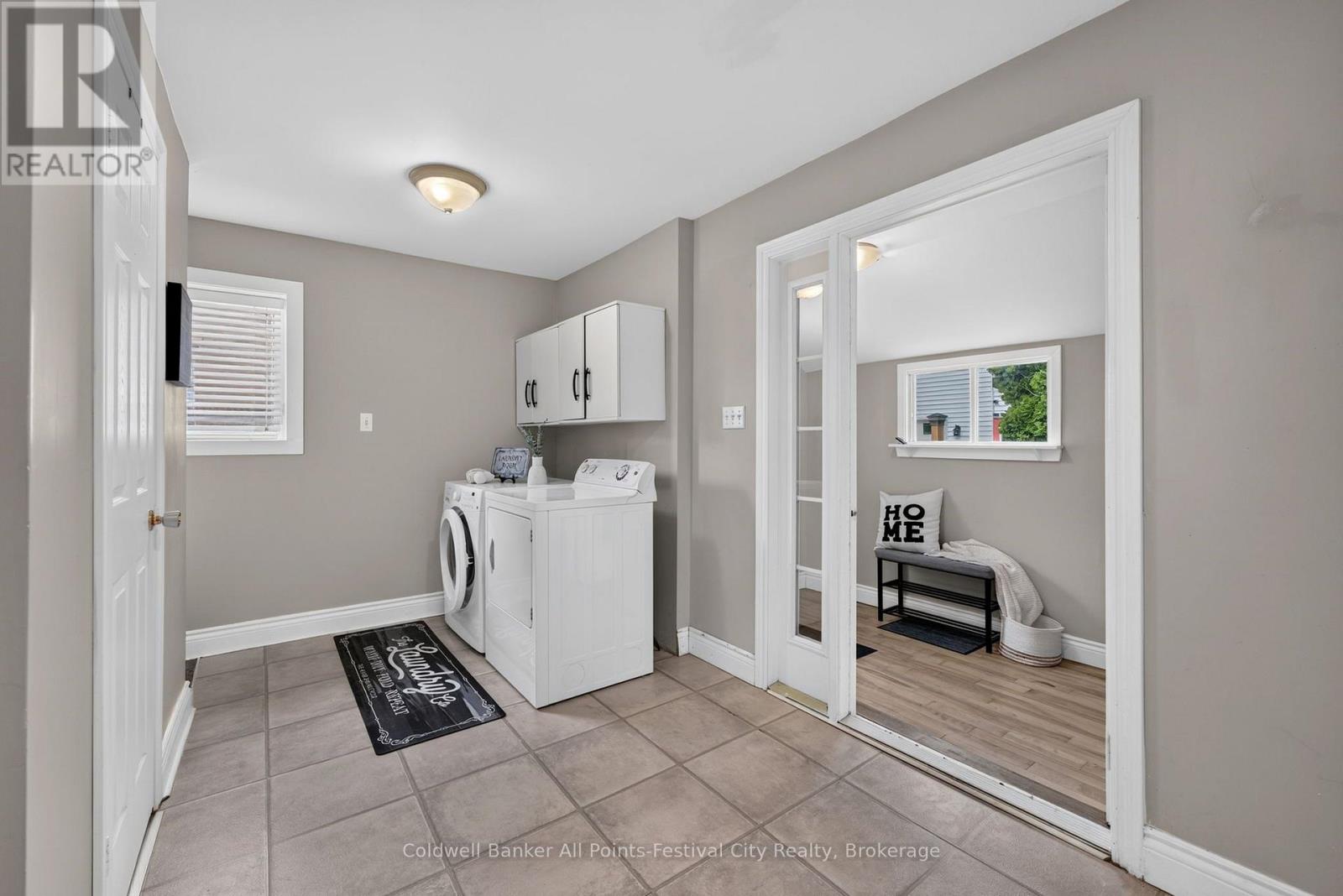 85 CAMBRIA ROAD N - 22