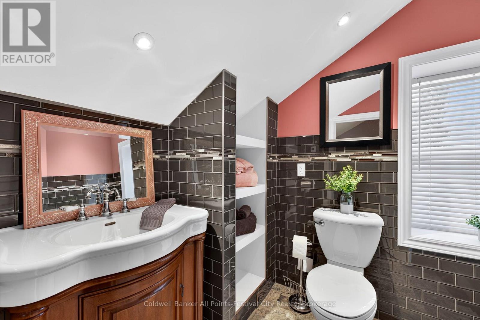 85 CAMBRIA ROAD N - Image 26