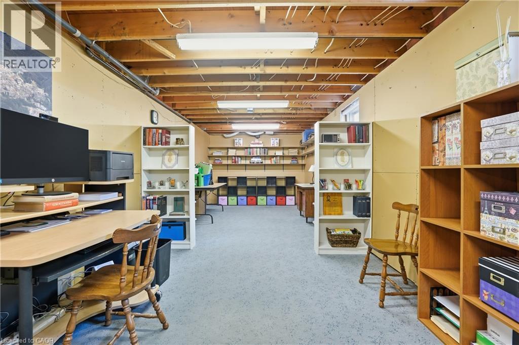 11 GREENBRIAR Court - 21