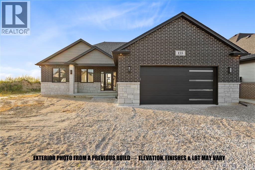 43 Bloomington Way - 1