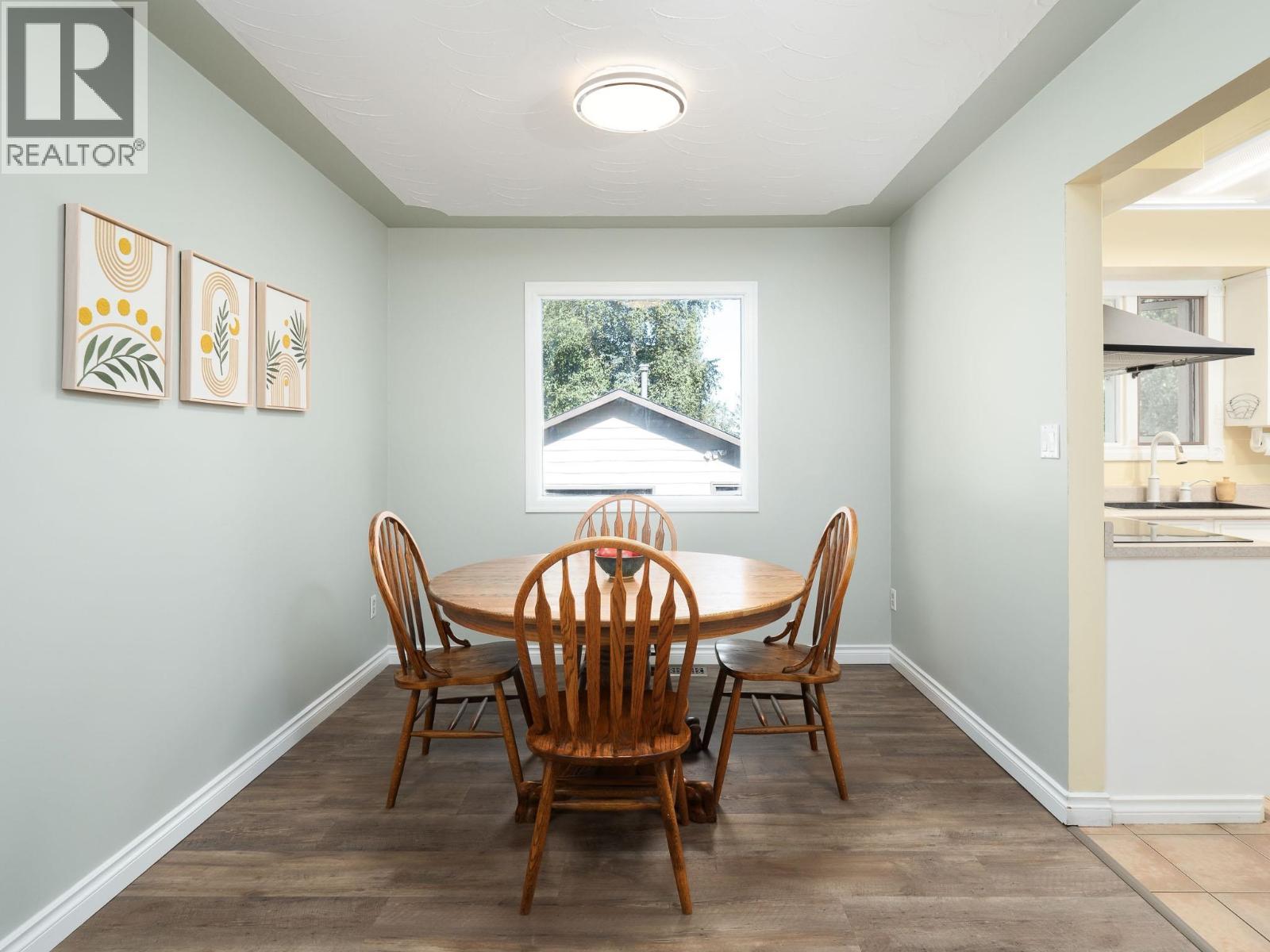 Photo 11 of 33 — 2786 WILDWOOD CRESCENT · Prince George, BC