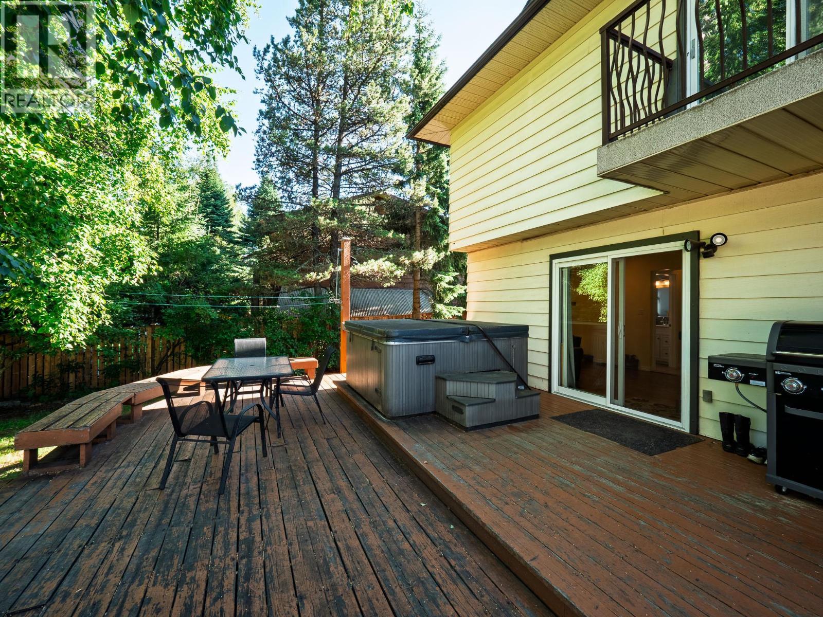 2786 WILDWOOD CRESCENT - 3