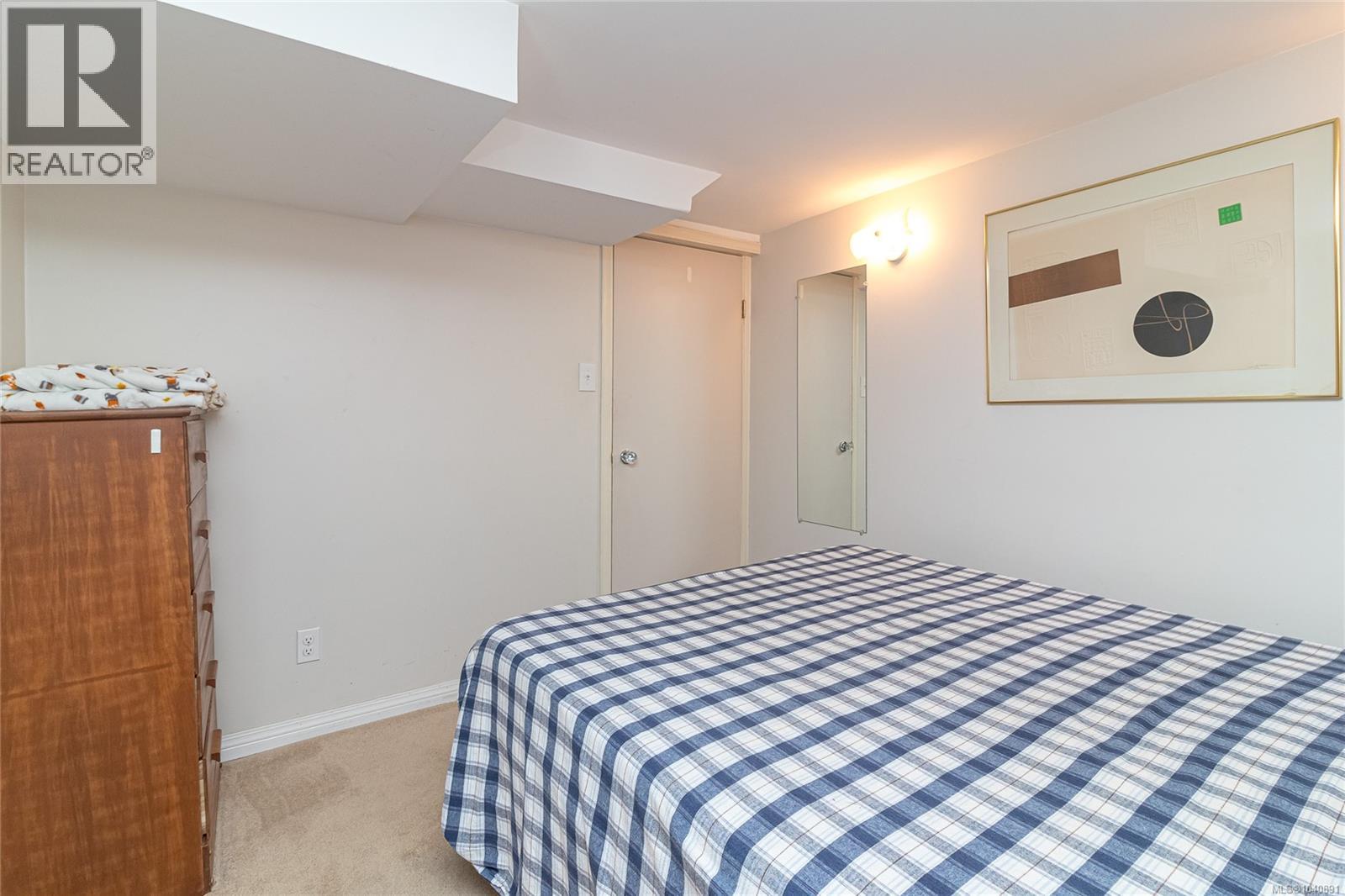 367 Vincent Ave - 43