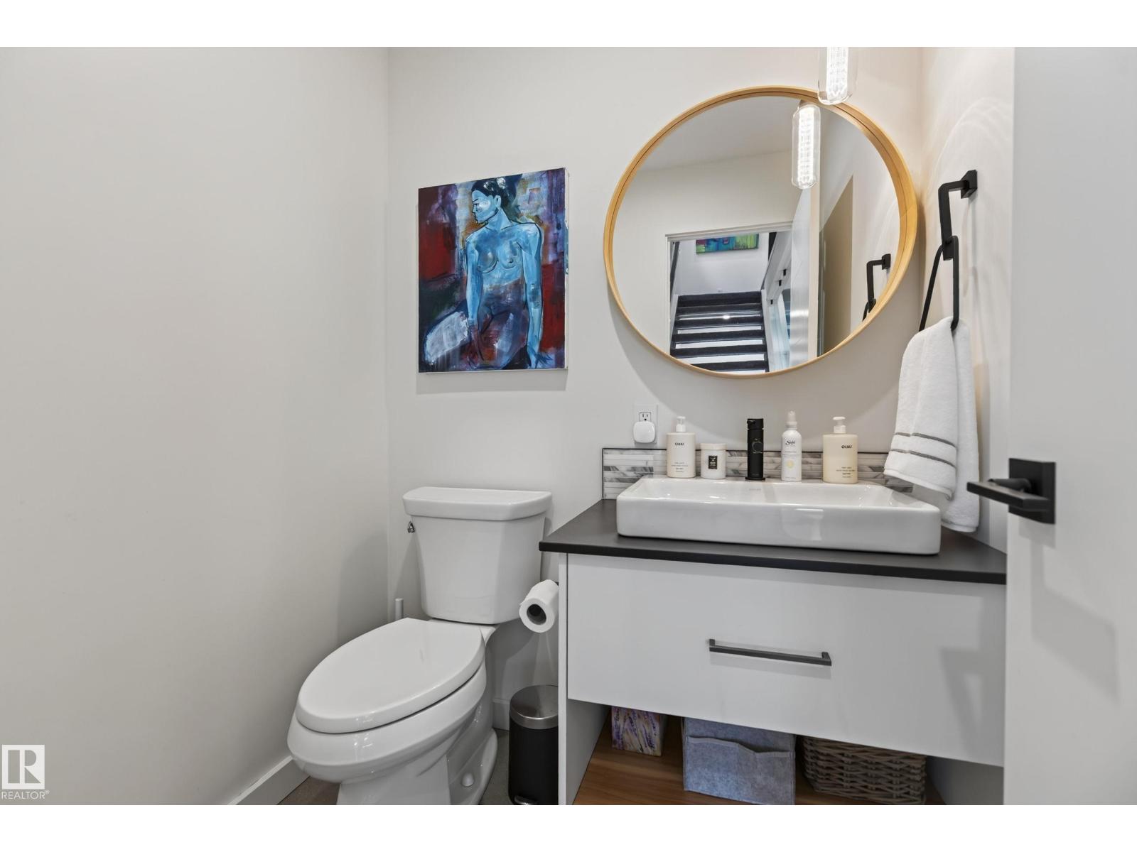 10155 84 ST NW - Image 24