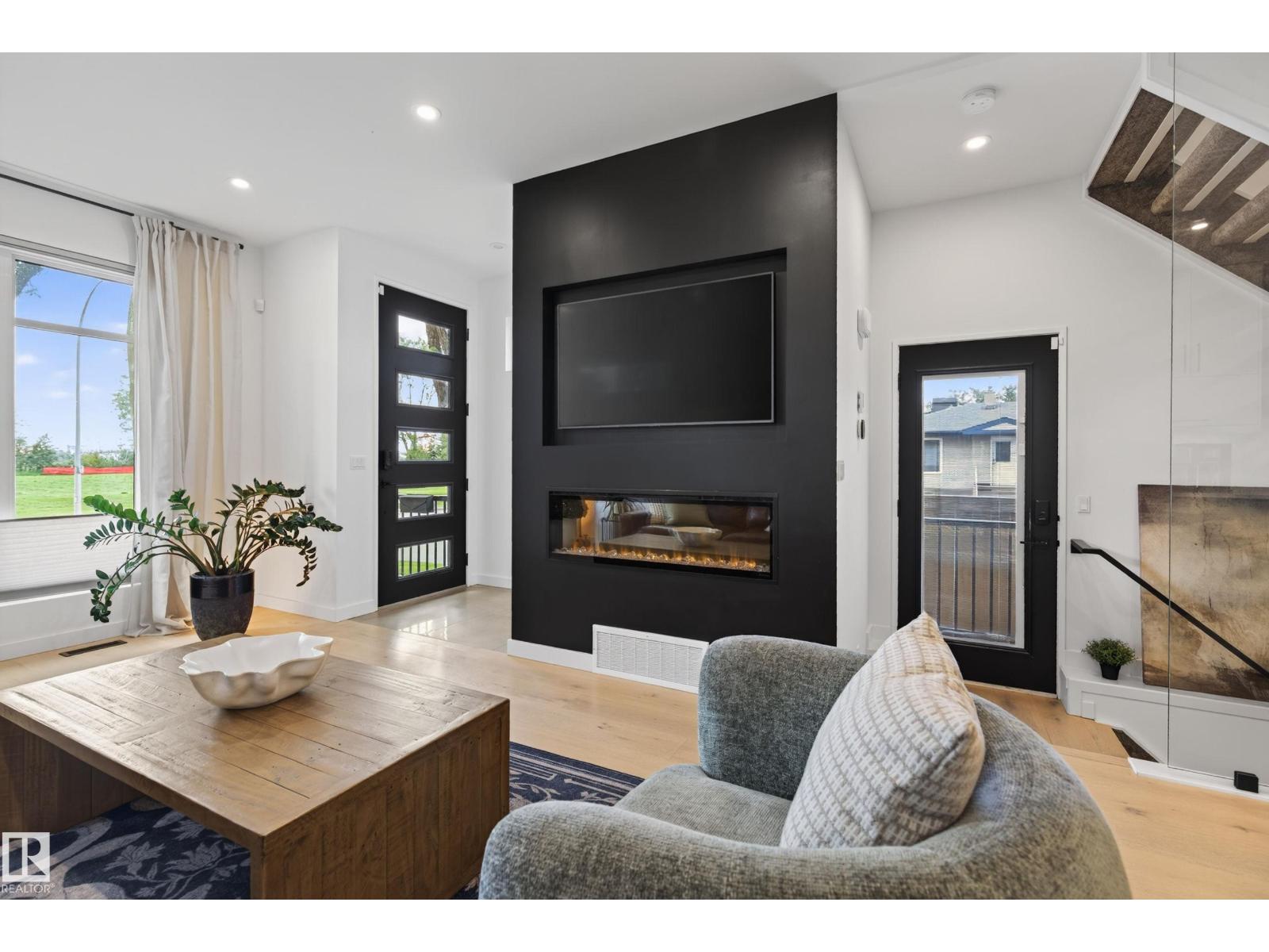 10155 84 ST NW - Image 8