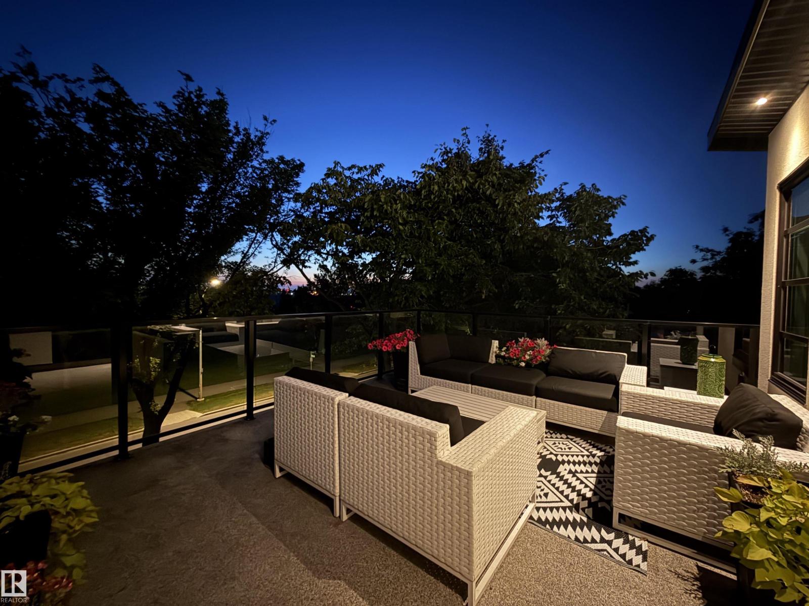 10155 84 ST NW - 43