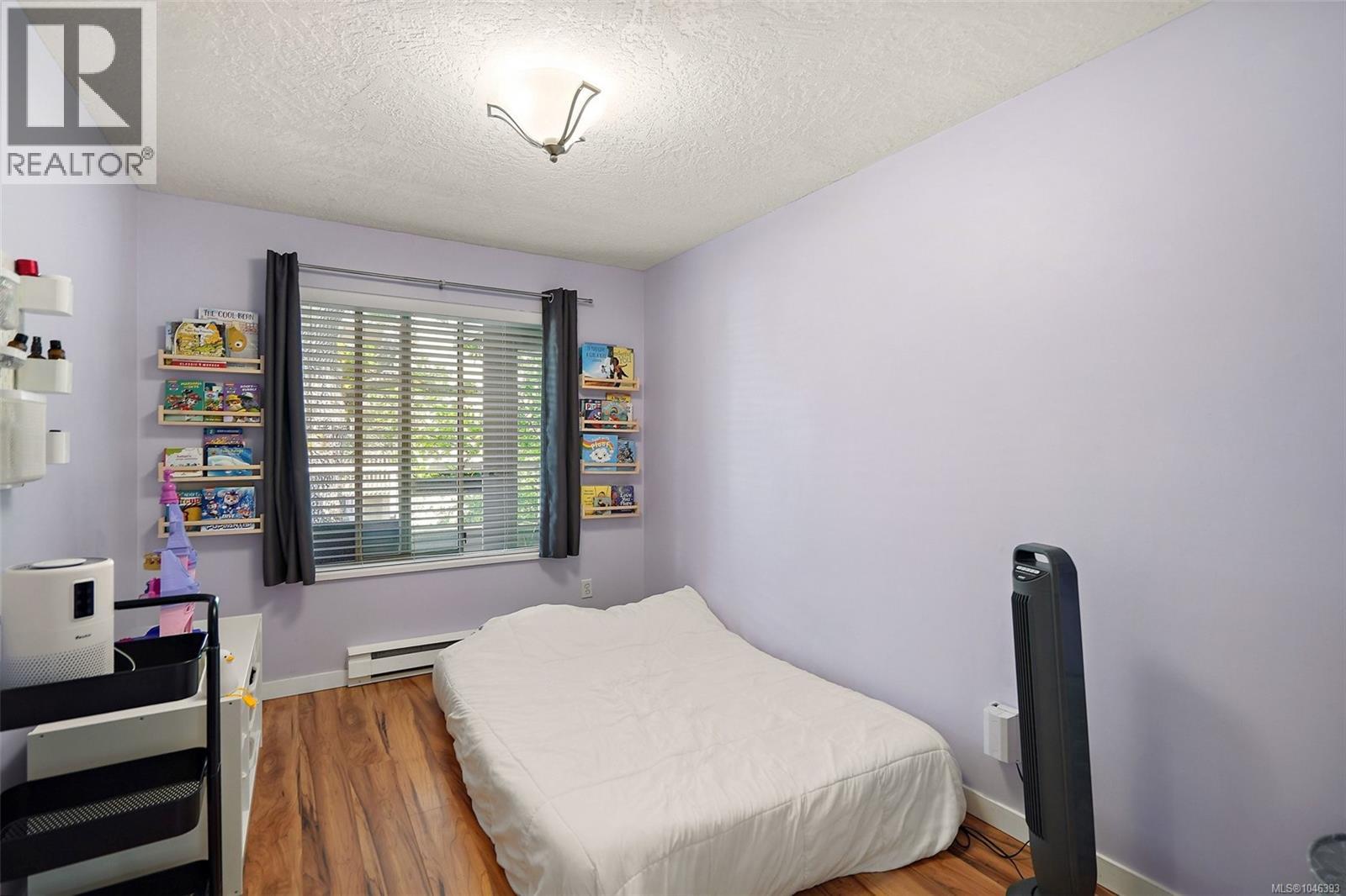 #306 3400 Quadra St - 12