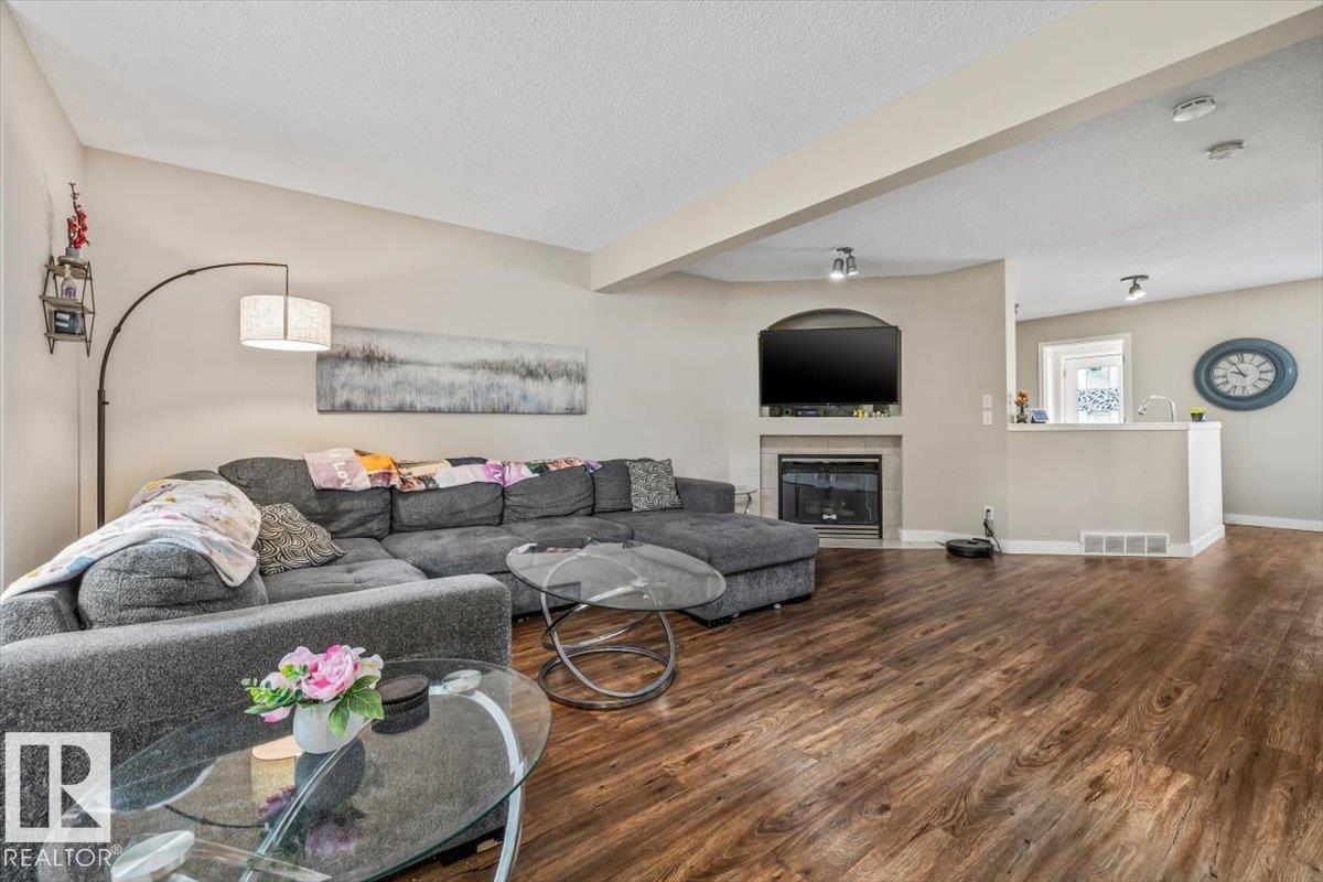4744 TERWILLEGAR CM NW - Image 3