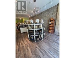 151 Roncesvalles Avenue, Toronto, ON M6R2L3 Photo 9