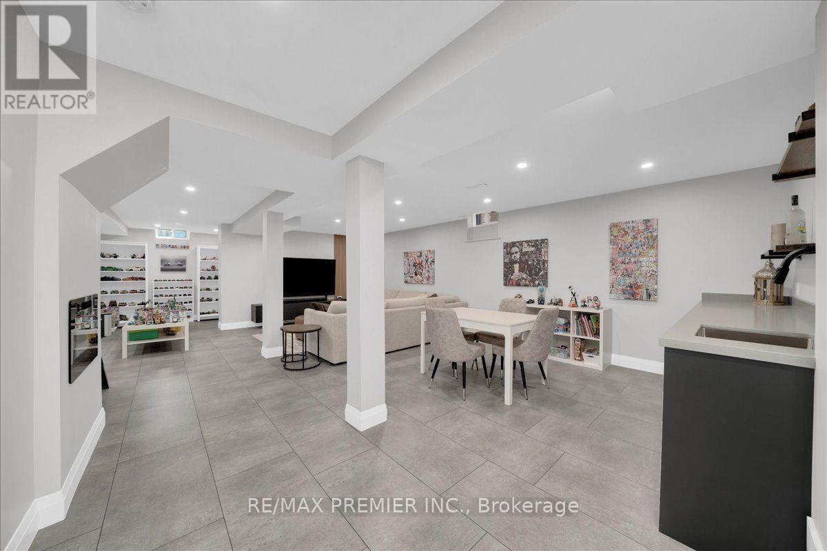 23 BERRYDOWN DRIVE - 35