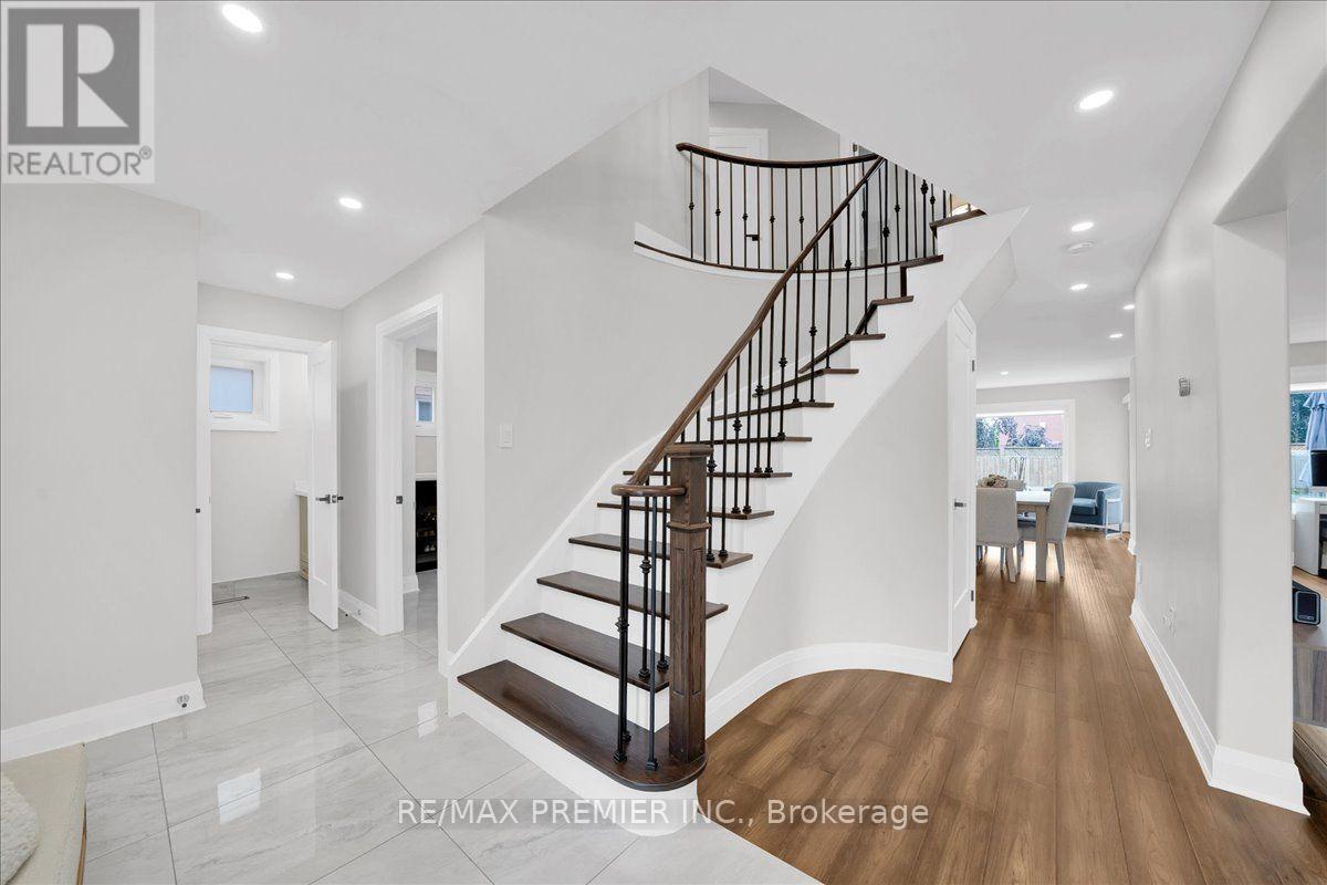 23 BERRYDOWN DRIVE - 7