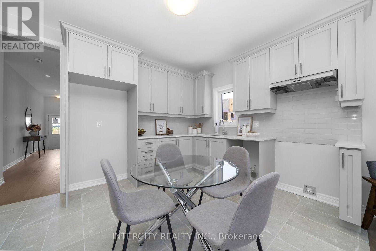 #TH 26 BLK 6 SUNBIRD WAY - 14