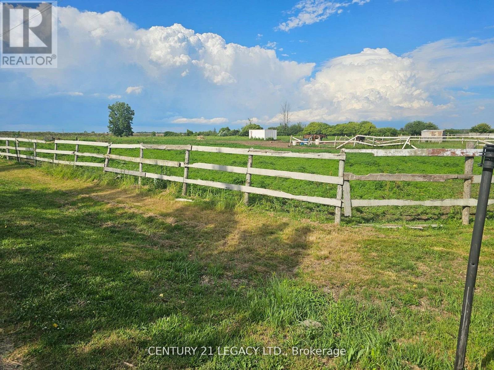 2569 BERTIE ROAD - 2