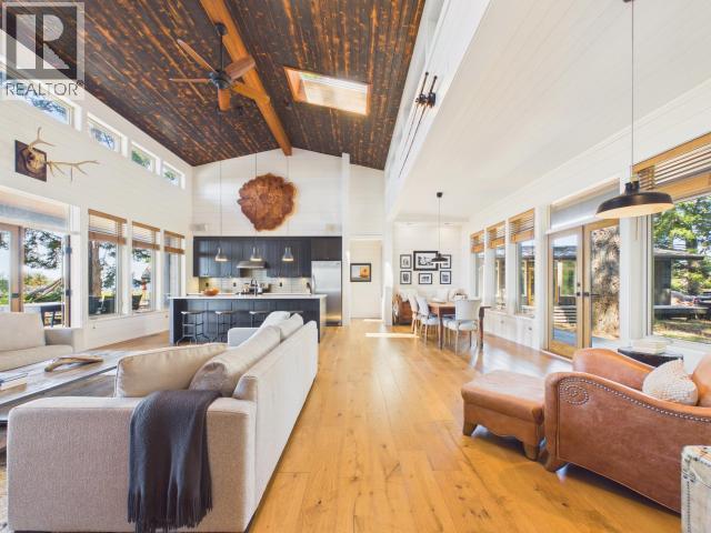 920/16 SPILSBURY DRIVE, Savary Island
