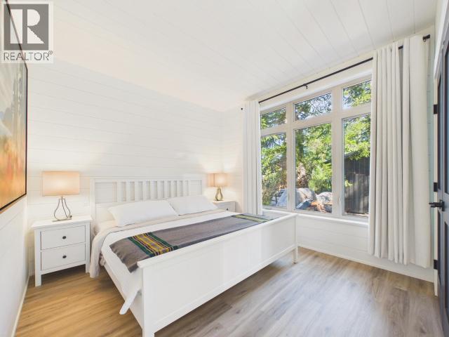 920/16 SPILSBURY DRIVE, Savary Island