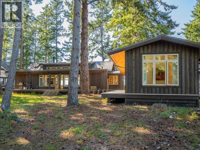920/16 SPILSBURY DRIVE, Savary Island