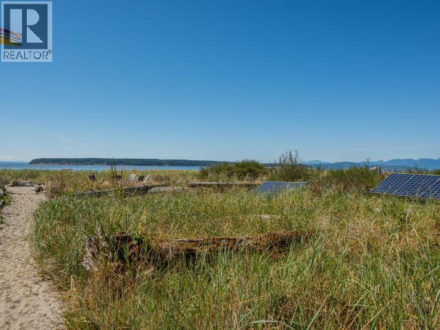 920/16 SPILSBURY DRIVE, Savary Island