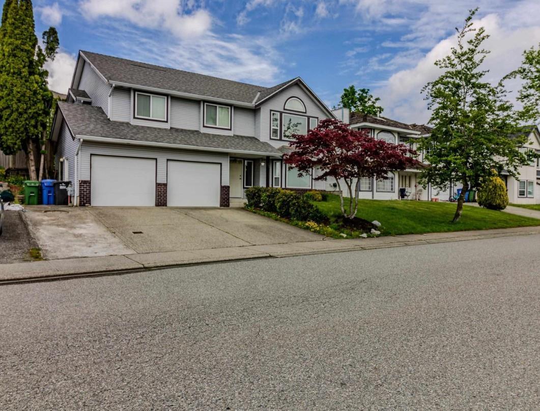 5 Bed, 3 Bath House for Sale in Abbotsford – 31279 WAGNER DRIVE, Abbotsford – MLS# R3146434 - Image 2