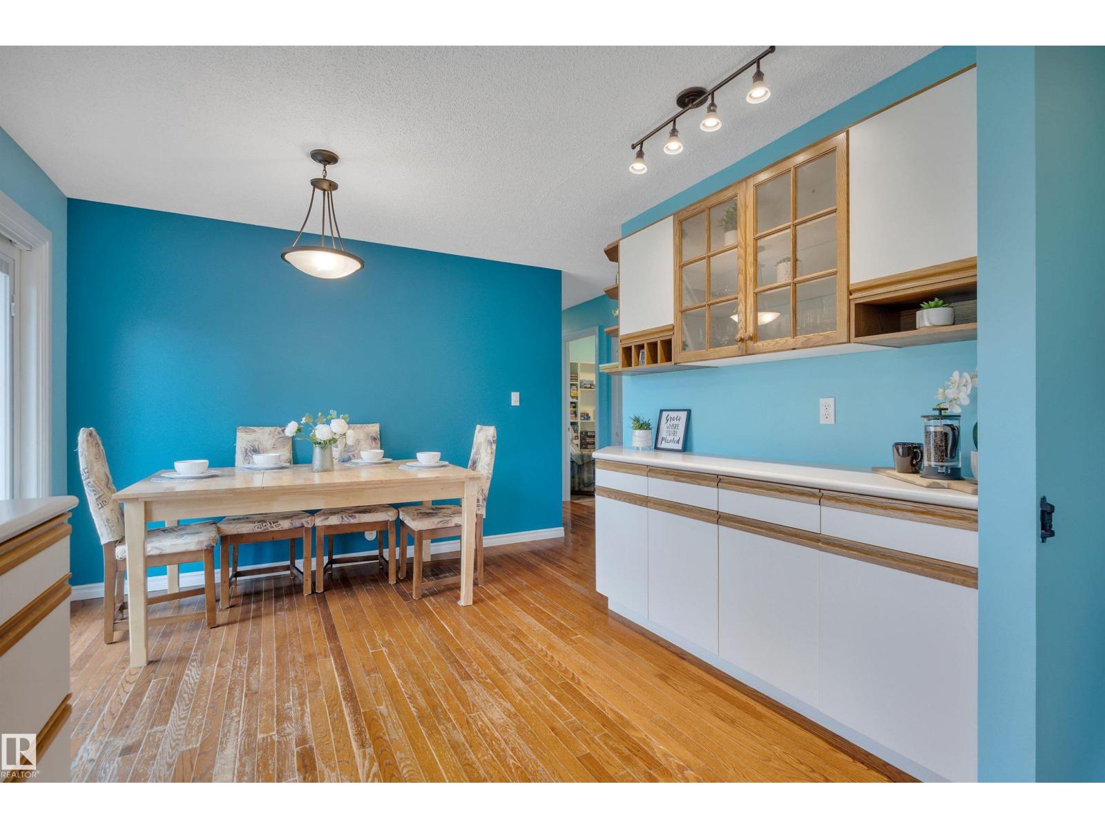 7416 33 Avenue NW - 14