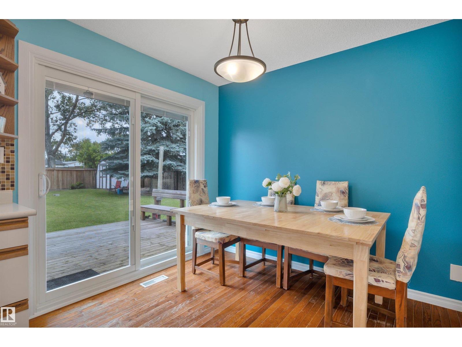 7416 33 Avenue NW - 16