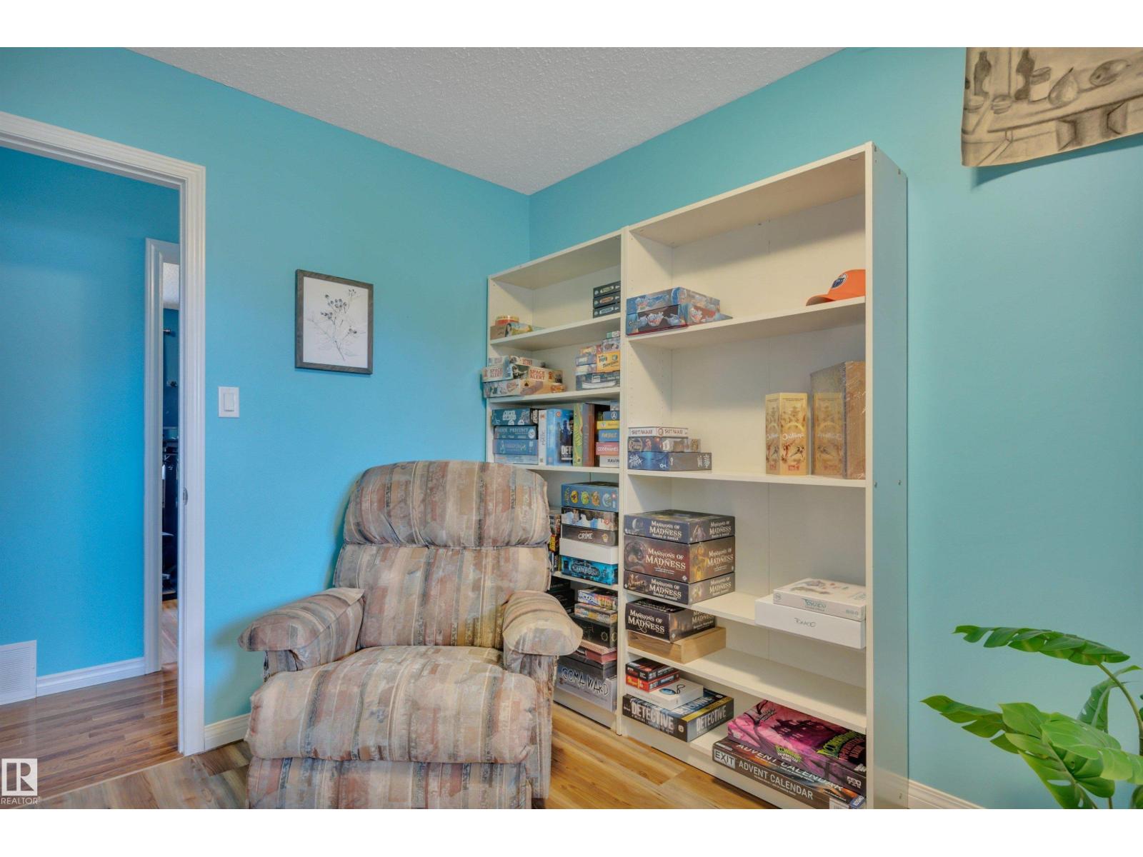 7416 33 Avenue NW - Image 26