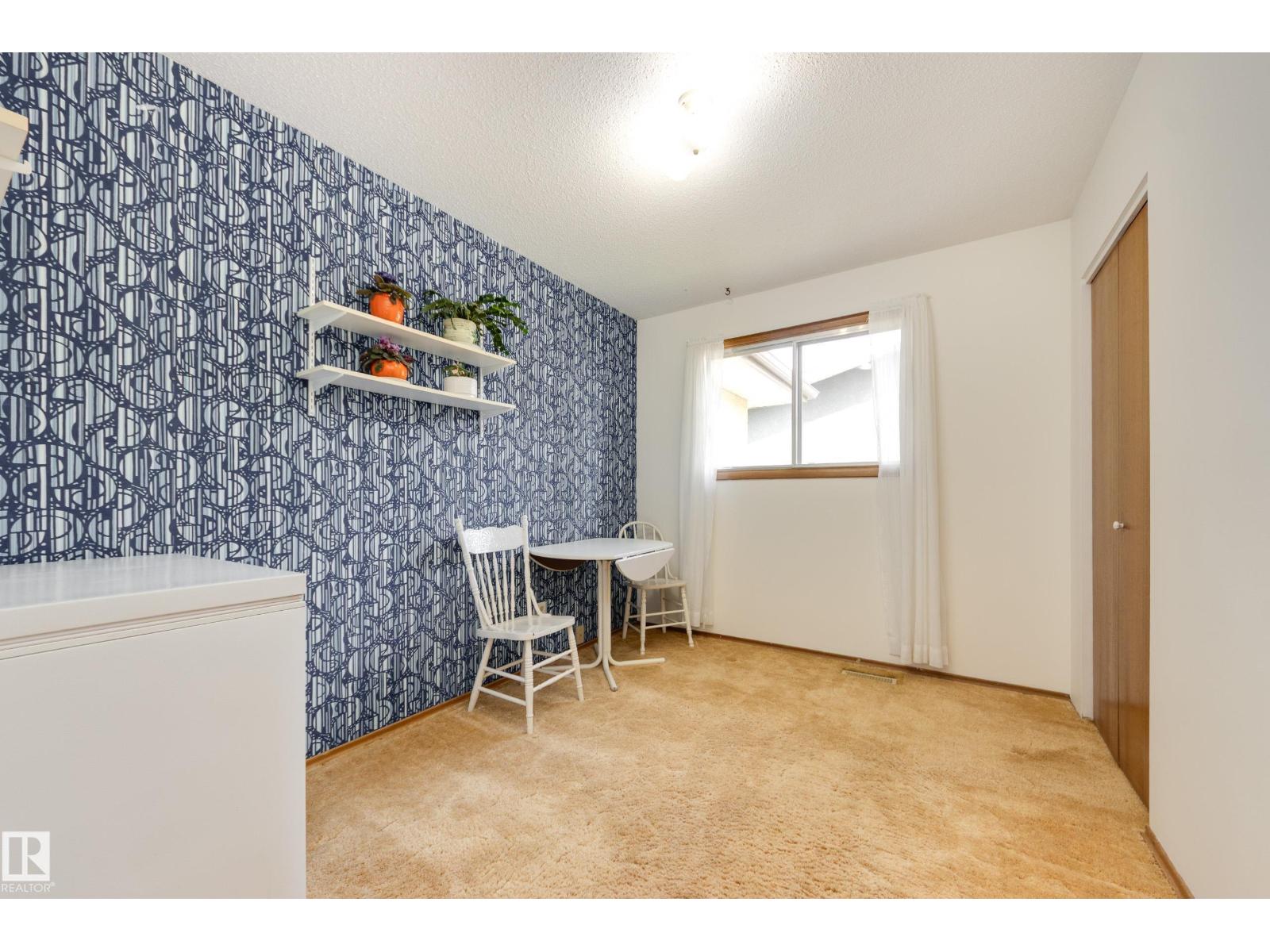 7 STRATHCONA PL - 14