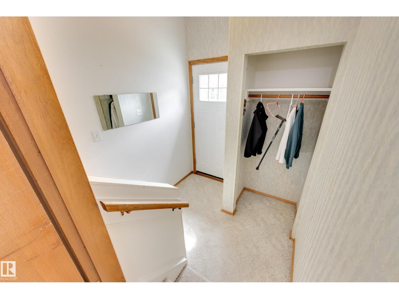 7 STRATHCONA PL - 17