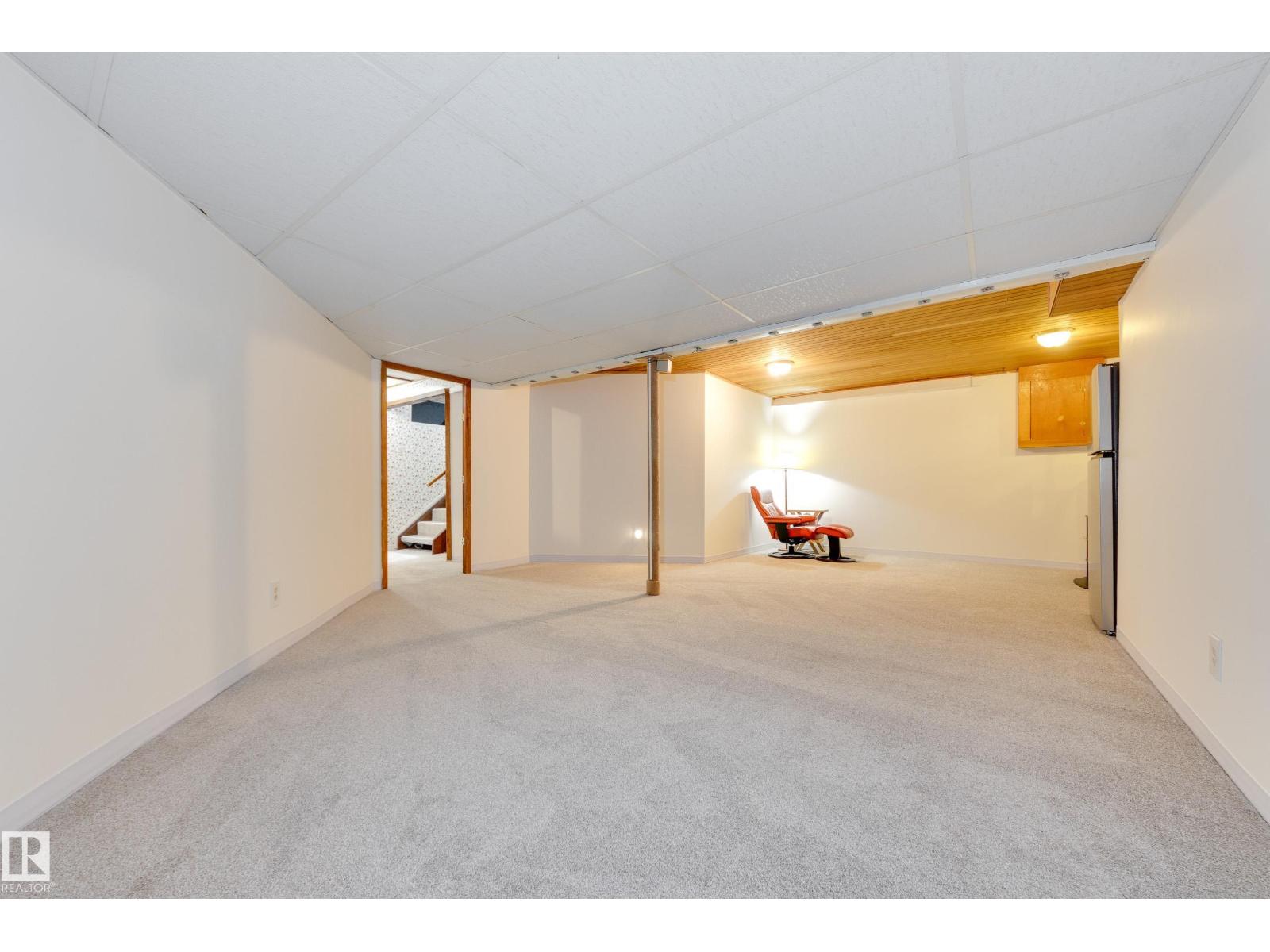 7 STRATHCONA PL - 19