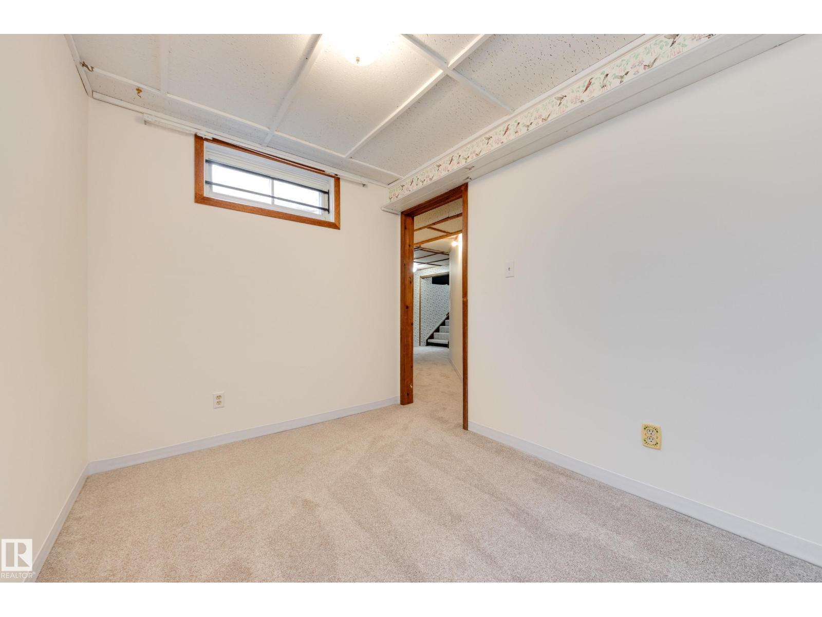 7 STRATHCONA PL - 22