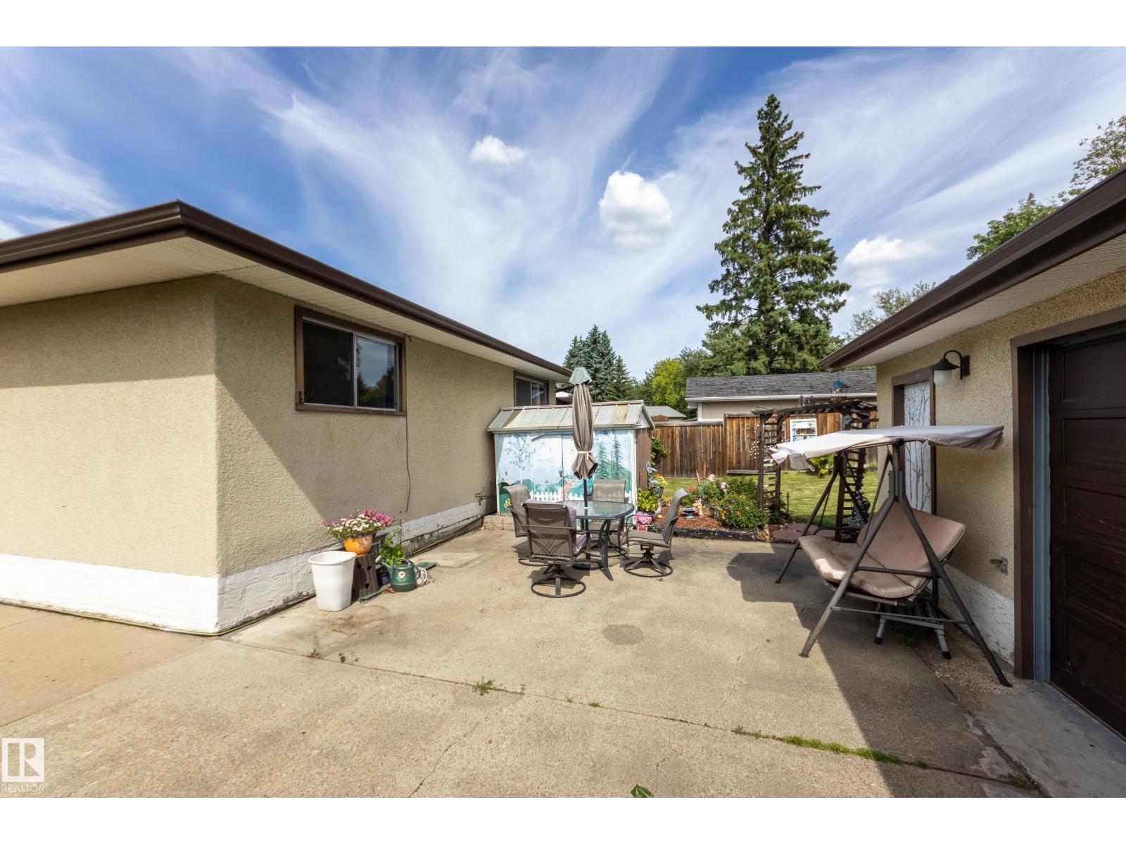 7 STRATHCONA PL - 30