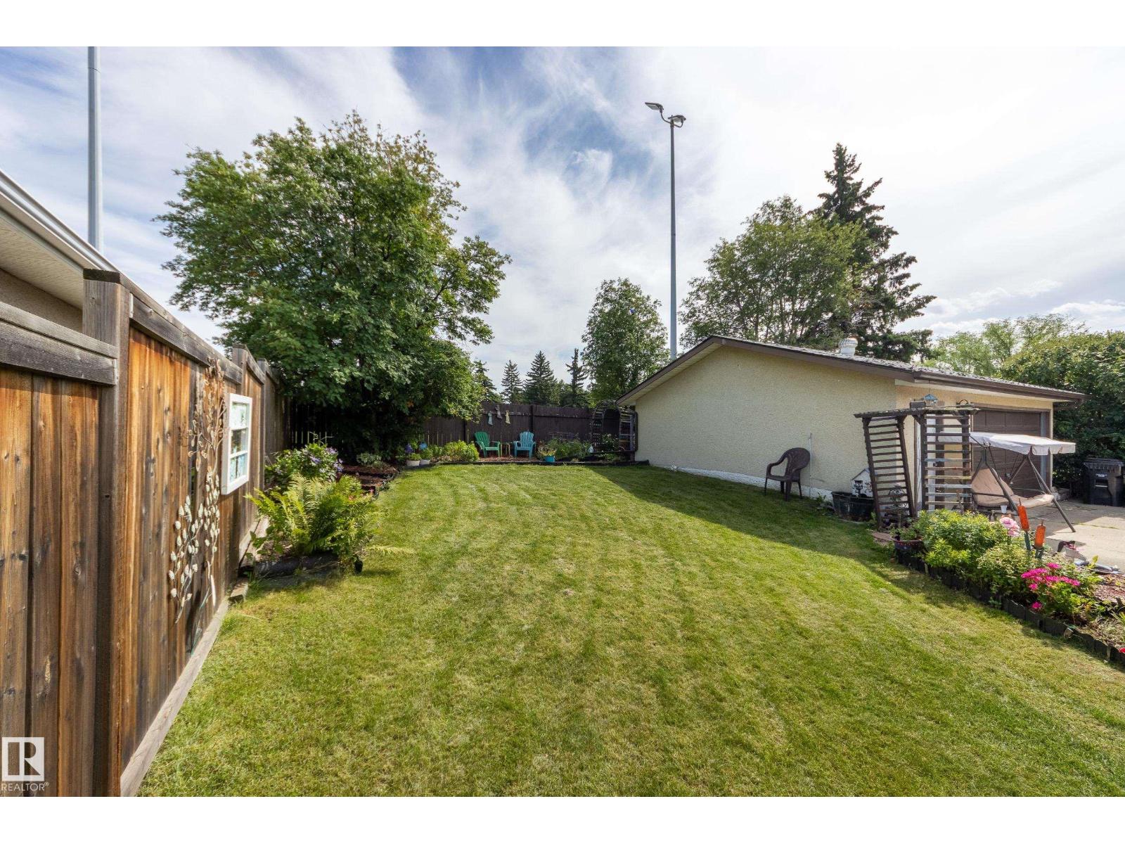 7 STRATHCONA PL - 33