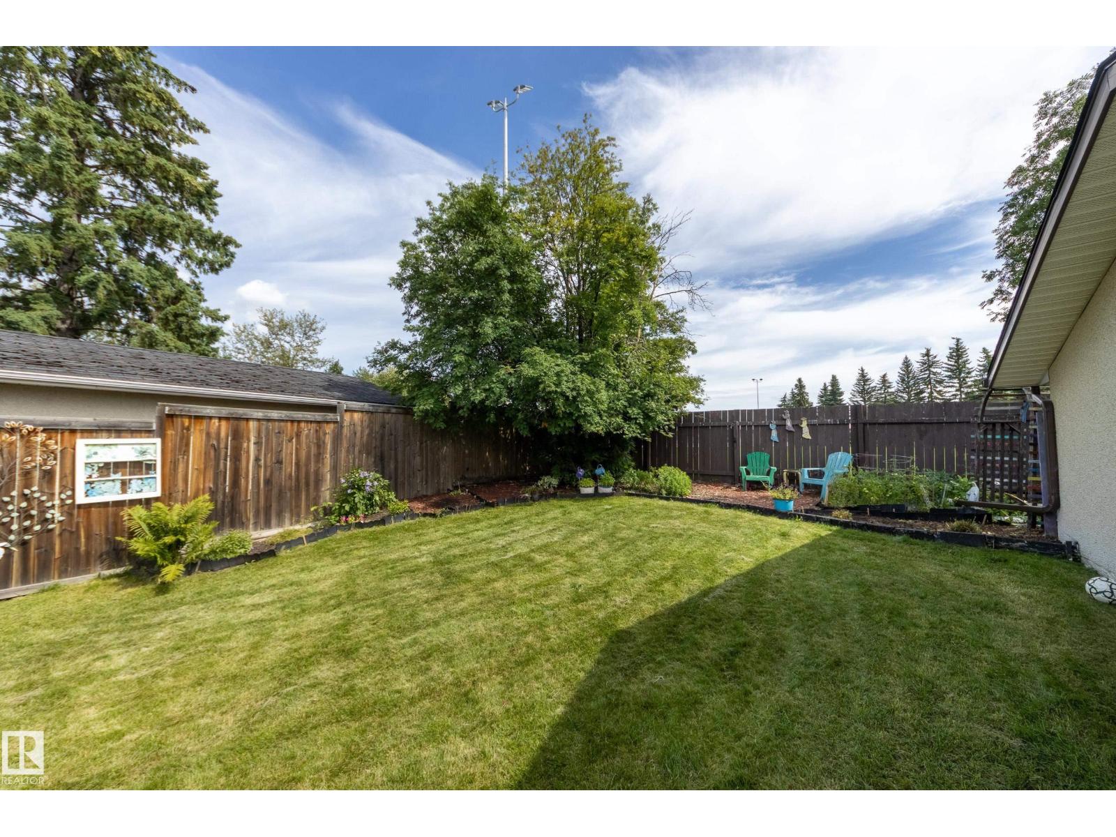 7 STRATHCONA PL - 34