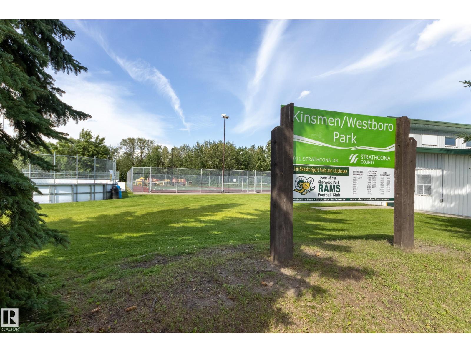 7 STRATHCONA PL - 38