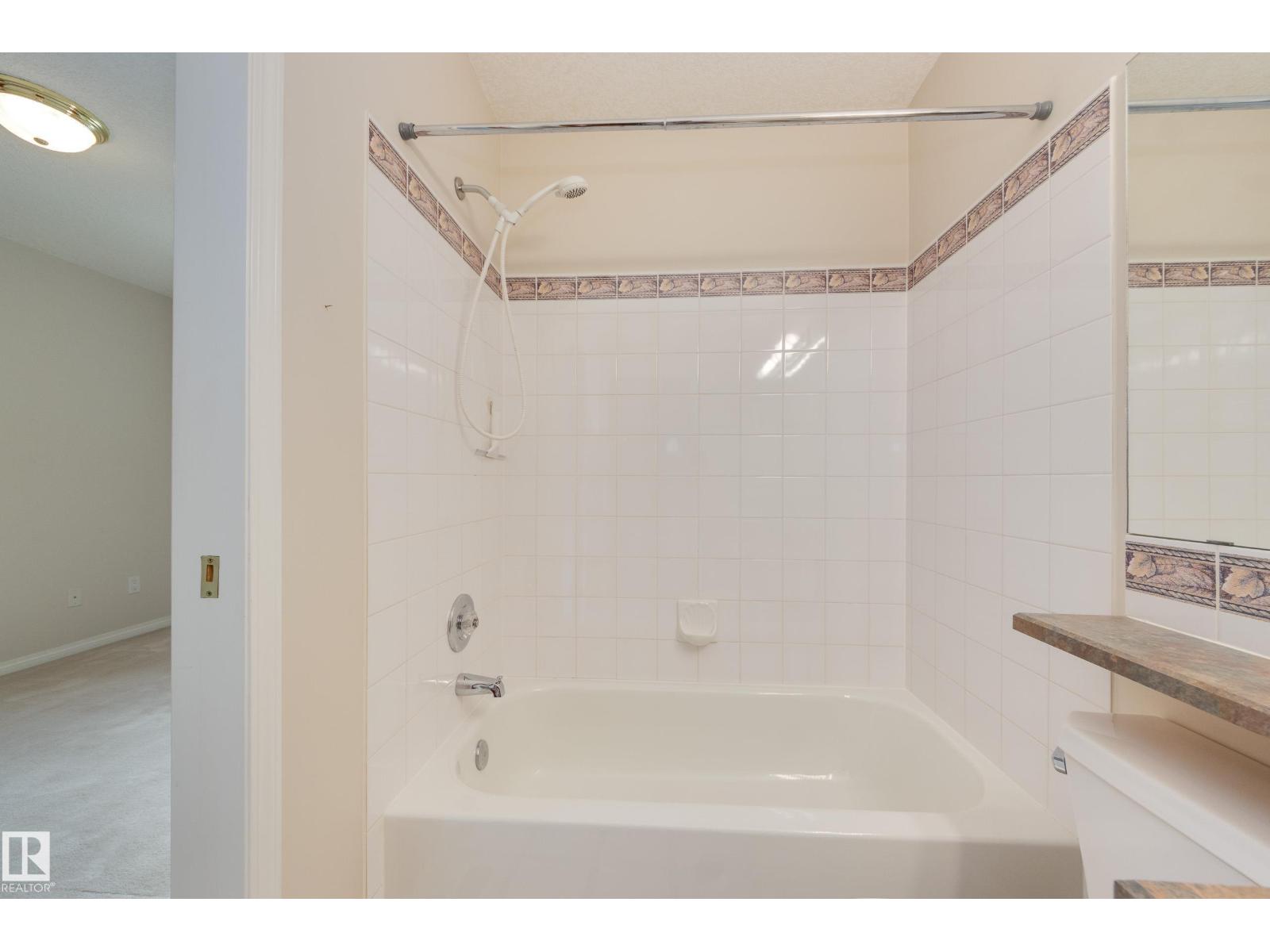 11503 15 AV NW - 39