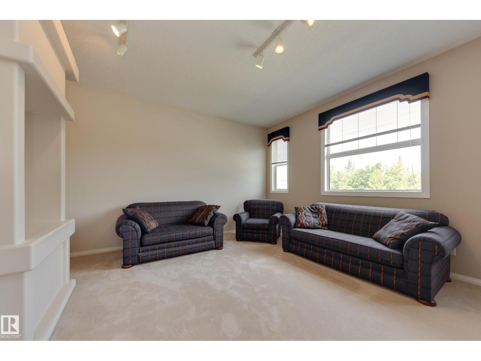 11503 15 AV NW - Image 23