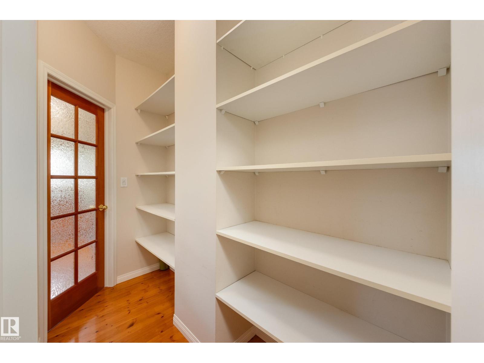 11503 15 AV NW - Image 19