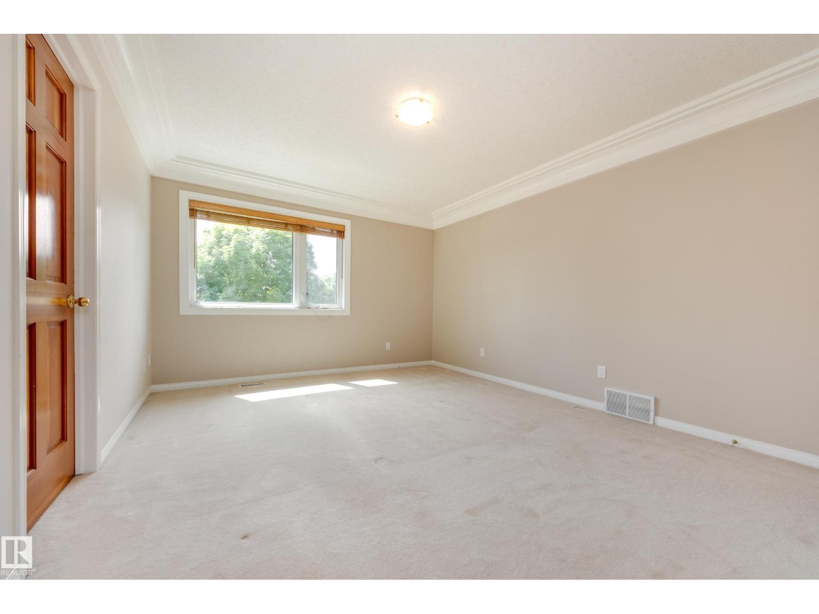 11503 15 AV NW - 27