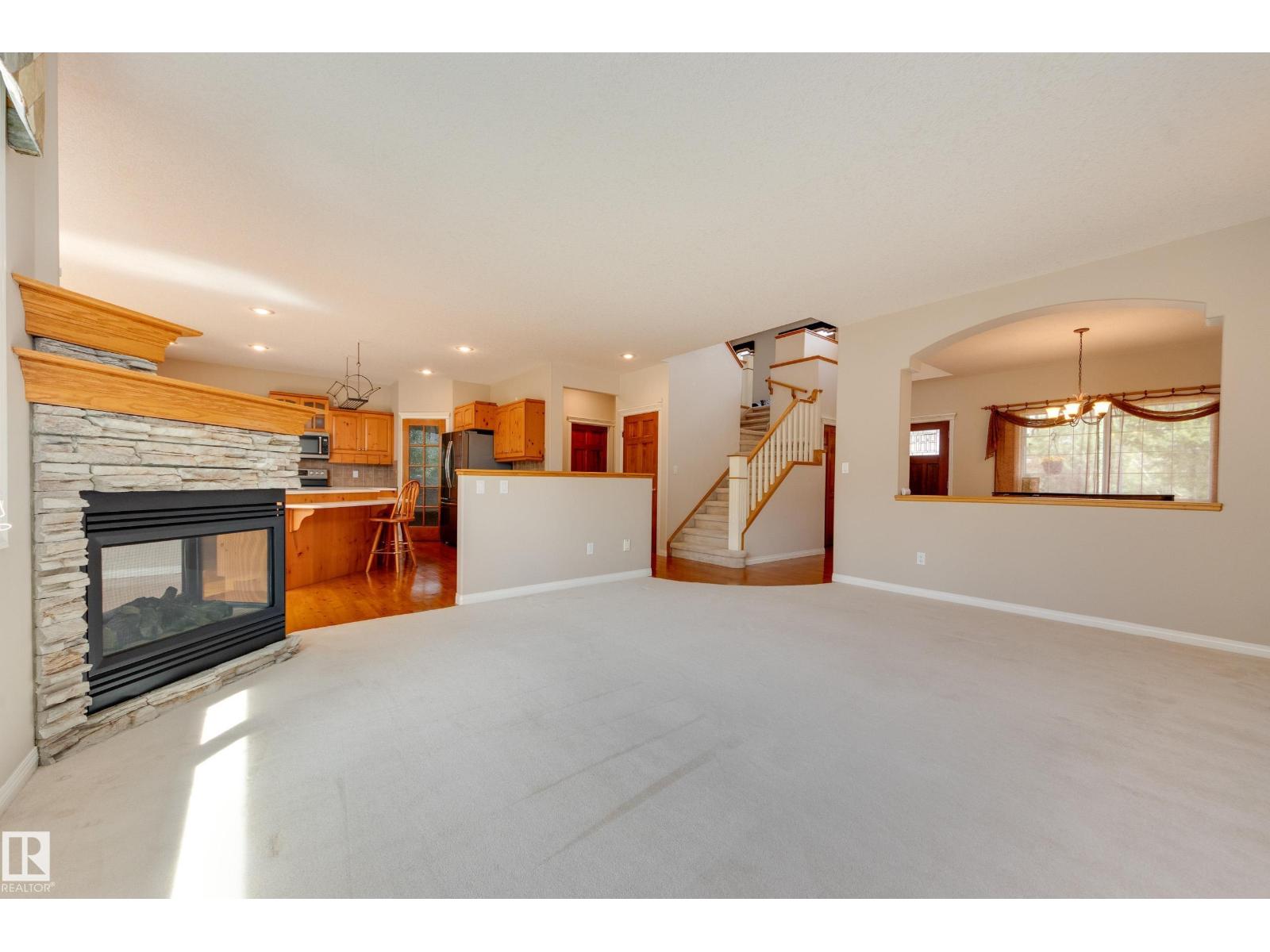 11503 15 AV NW - 10