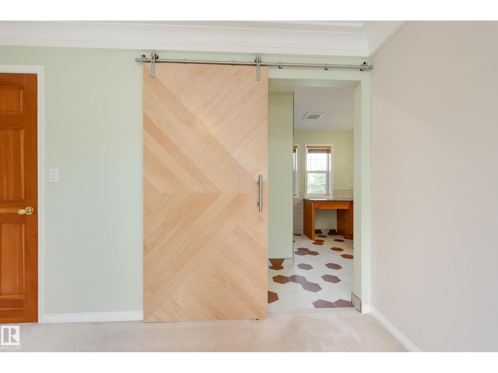 11503 15 AV NW - Image 31