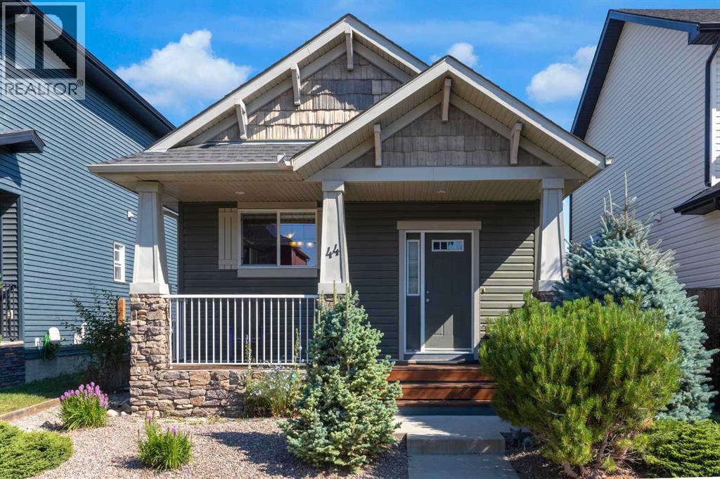 44 Ravenslea Crescent SE