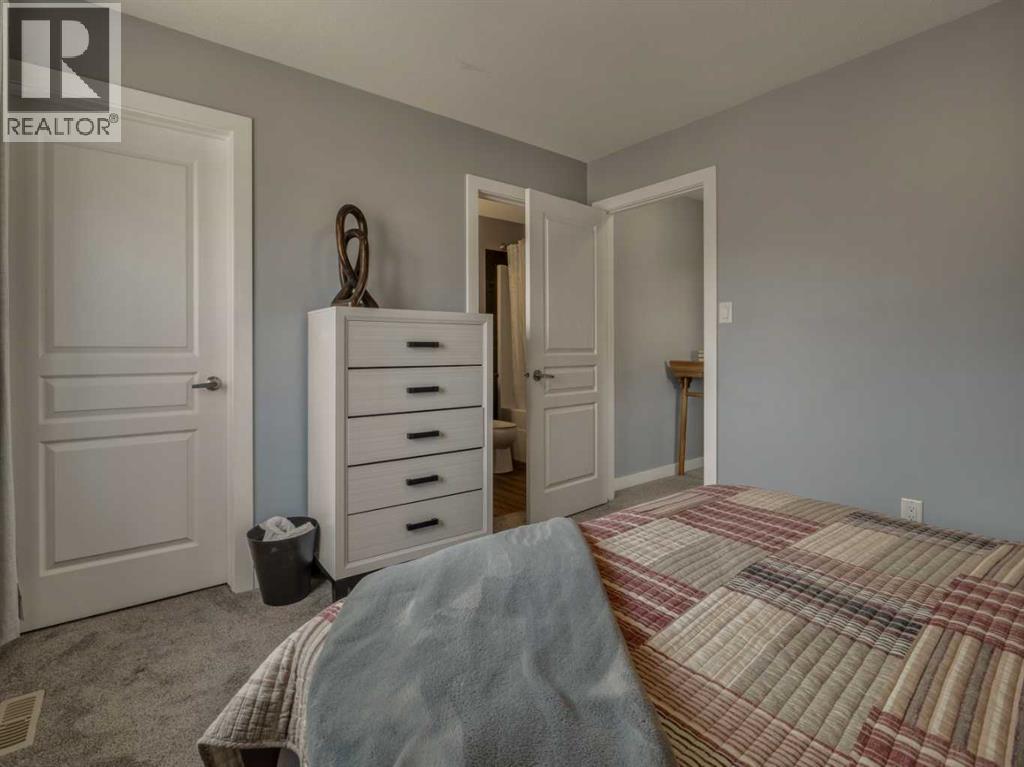 #9 241 Silkstone Road W - Image 25