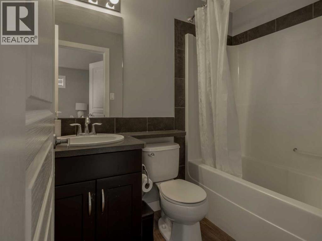 #9 241 Silkstone Road W - Image 26