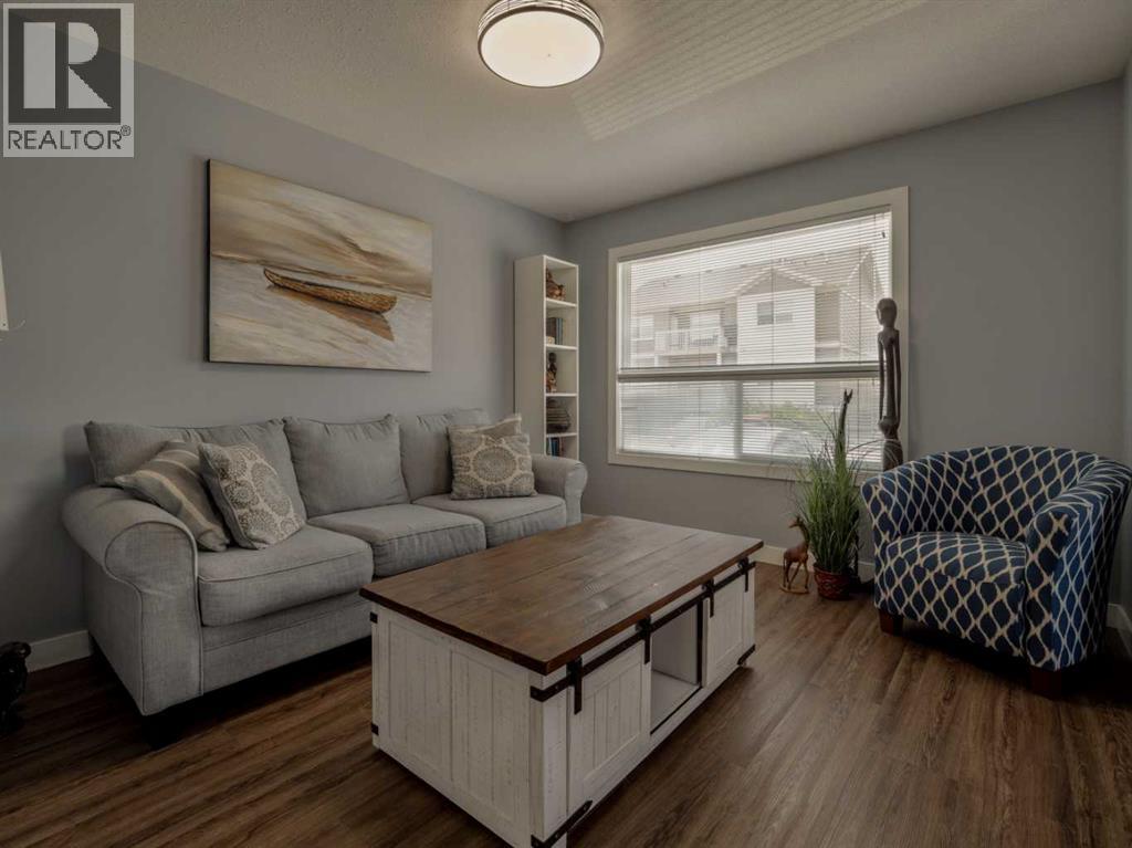 #9 241 Silkstone Road W - Image 8