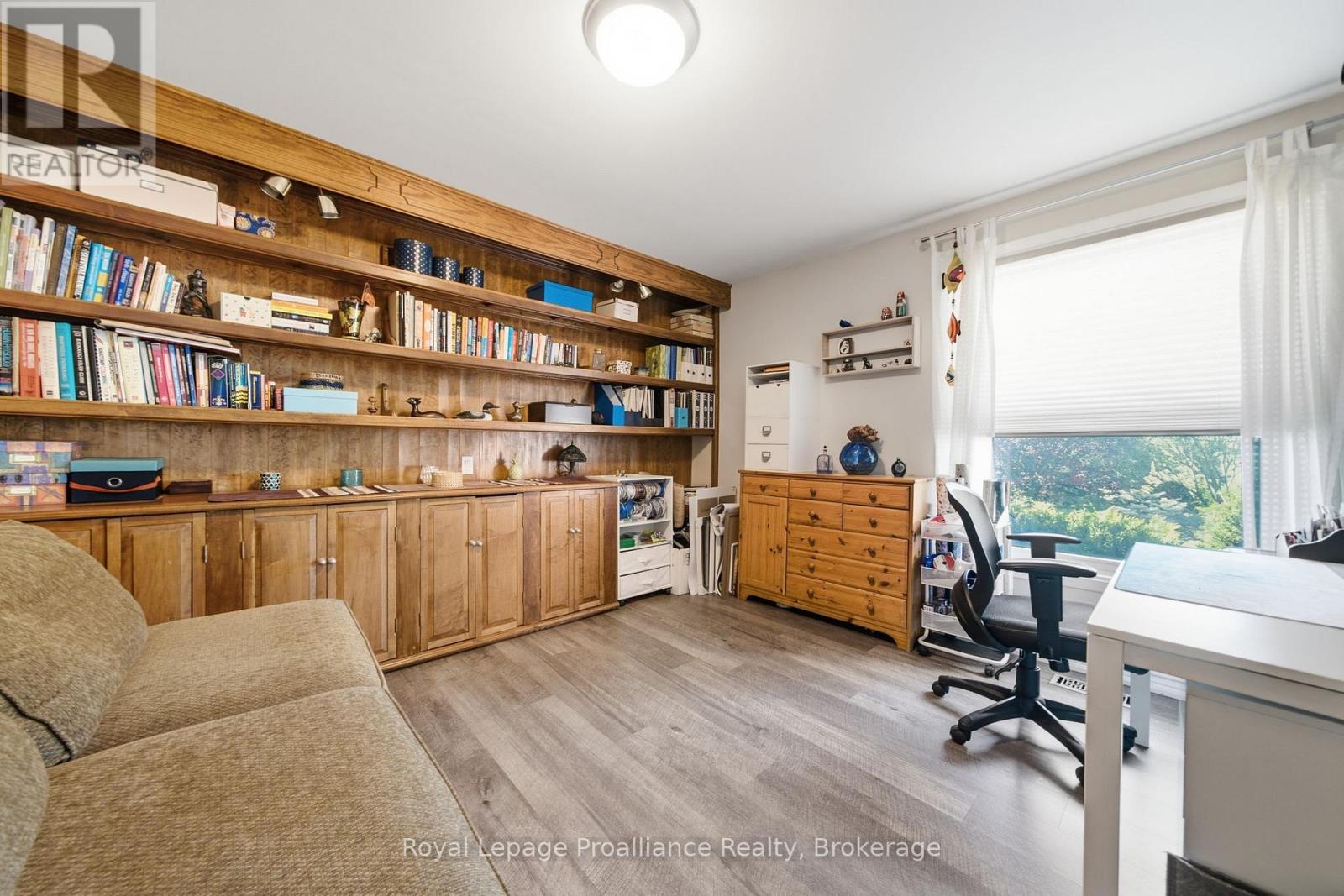 1698 FOXBORO-STIRLING ROAD - Image 13