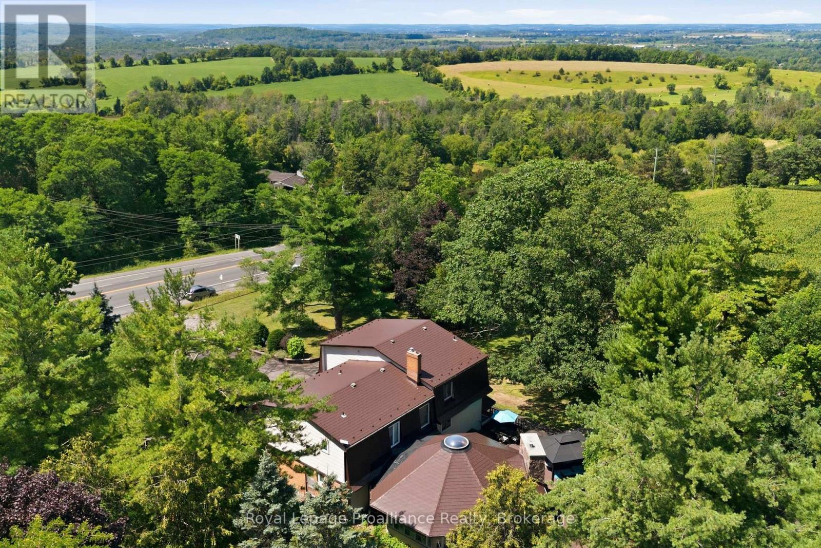 1698 FOXBORO-STIRLING ROAD - 2