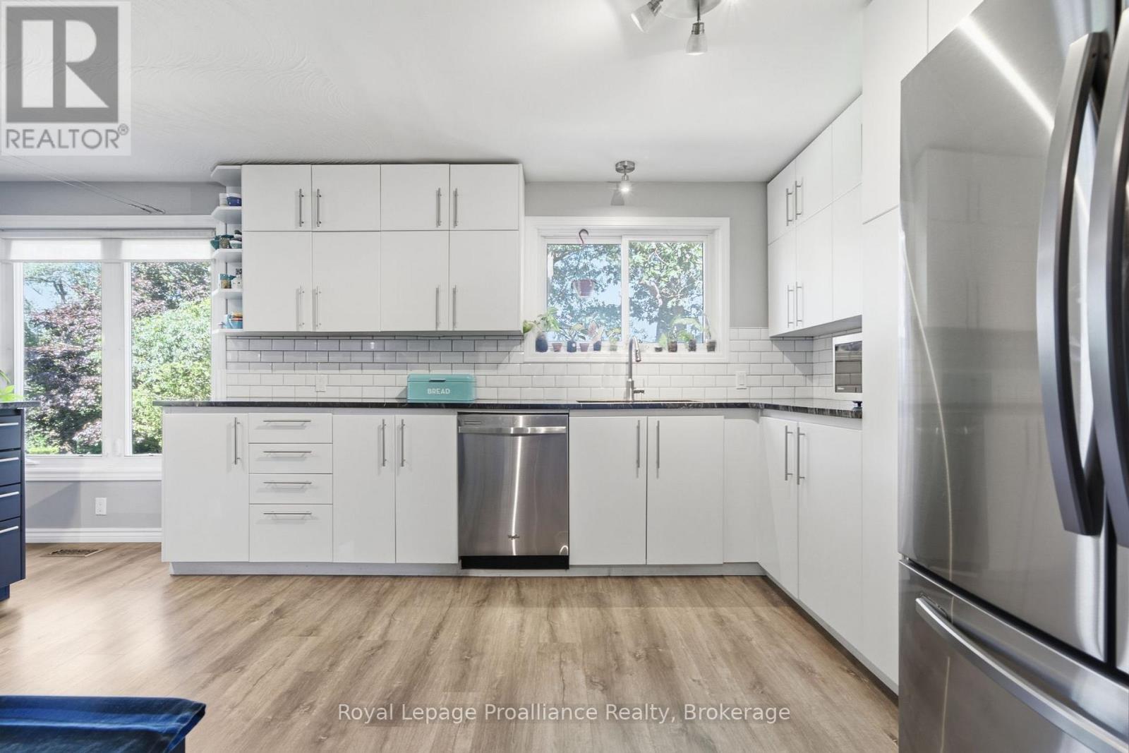 1698 FOXBORO-STIRLING ROAD - 22