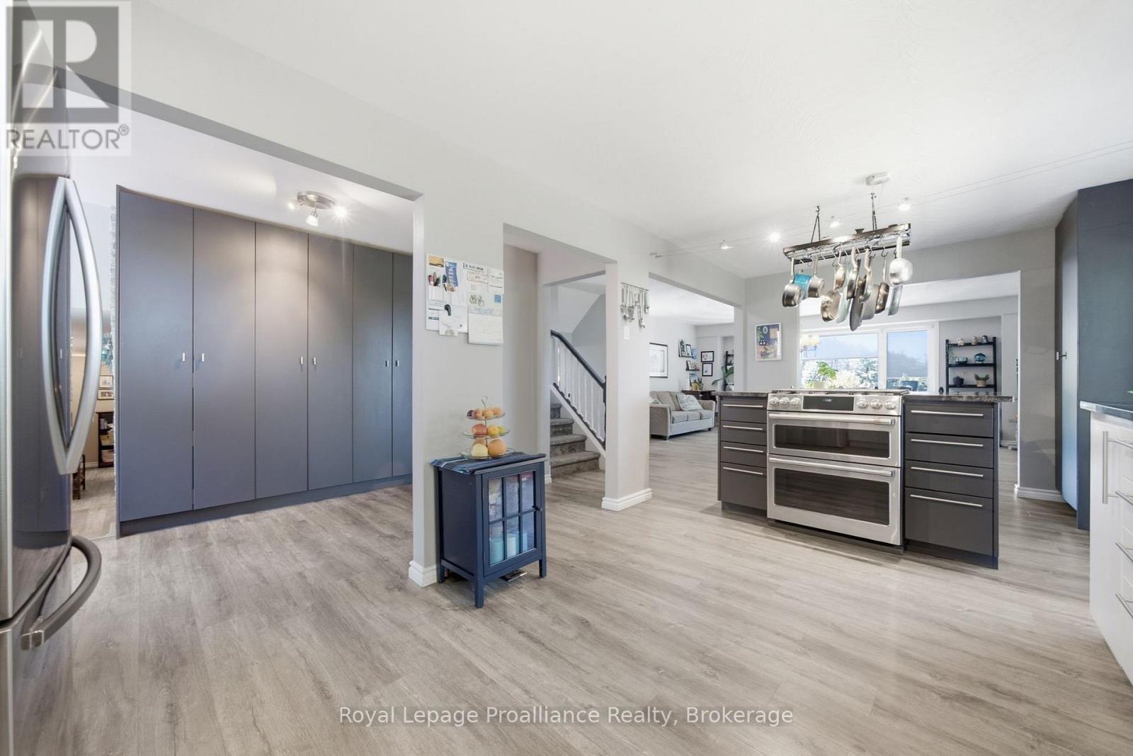 1698 FOXBORO-STIRLING ROAD - 24